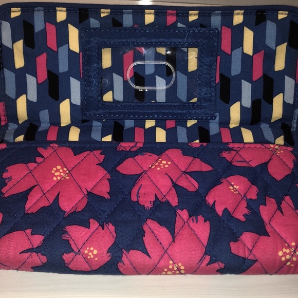 Very Bradley Wallet! - Picture 3 of 5